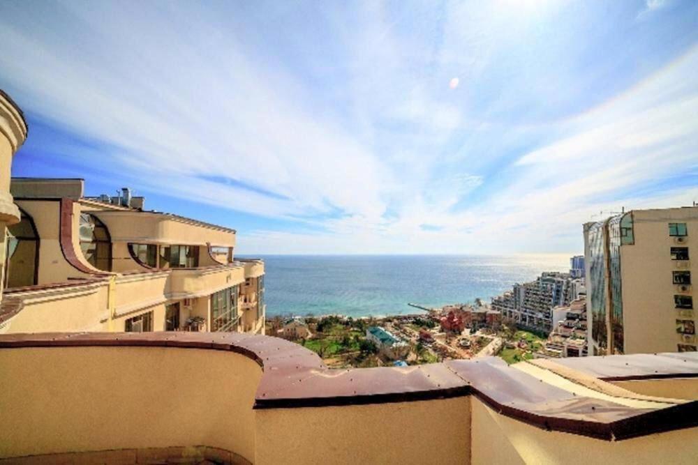 Апартаменты Первая Линия Odessa Exterior foto